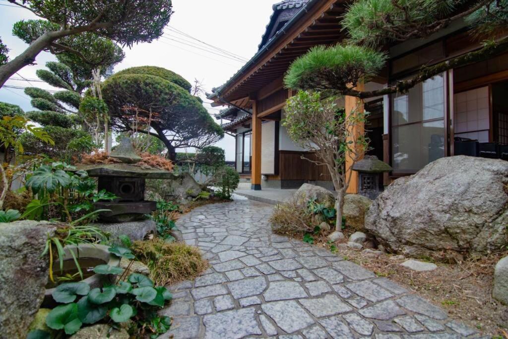 太宰苑 - Dazaien Traditional Japanese Houses Дадзайфу Экстерьер фото
